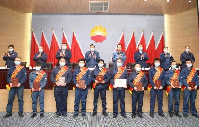 克石化2021年十佳除隐患先进个人.jpg