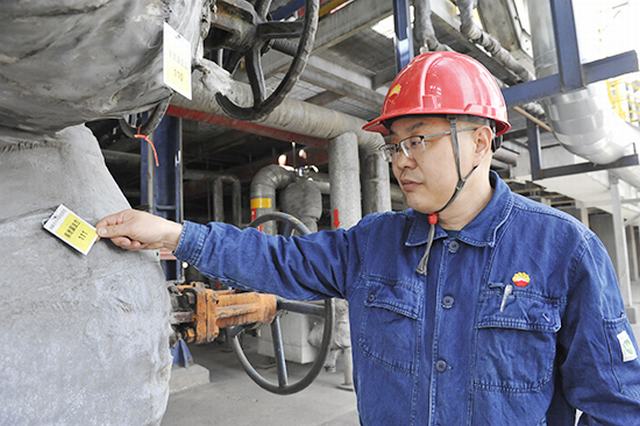 现场安全检查（丁恬甜摄）.jpg