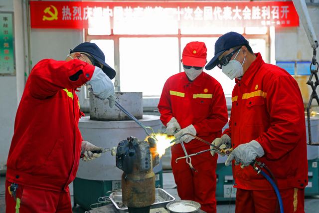 大庆钻探钻技一公司.jpg