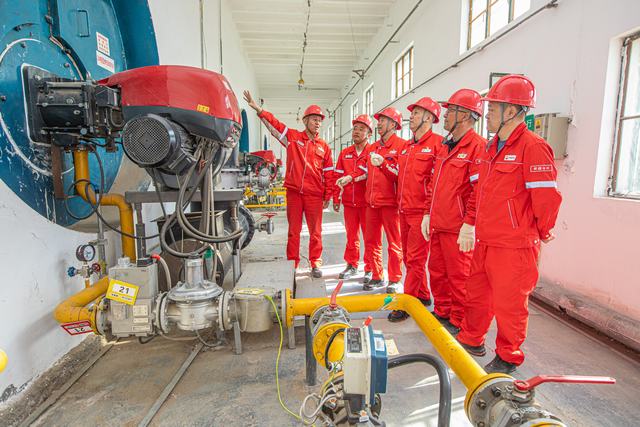 1685328119954781.jpg 新疆油田油气储运公司.jpg