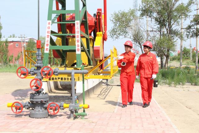 1688368476612736.jpg 采油一厂第三作业区1.jpg