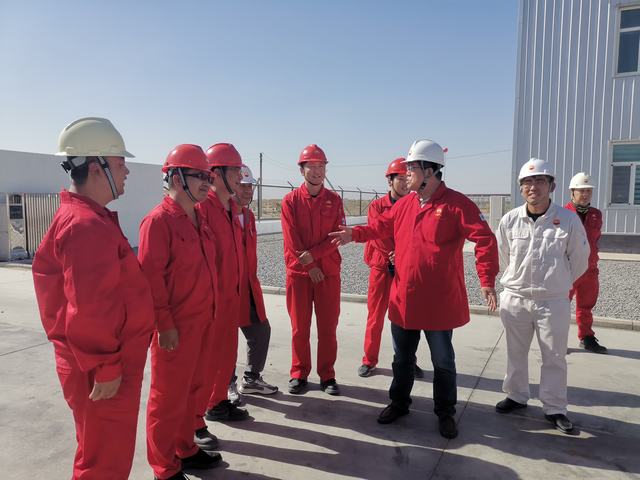 1691375766529087.jpg 20230731准东-新疆油田准东采油厂将主题教育成果转化为知行合一的强大动力3.jpg