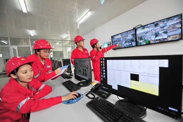 1691978238900829.jpg 大庆采油六厂作业一区“数字化”全覆盖.jpg