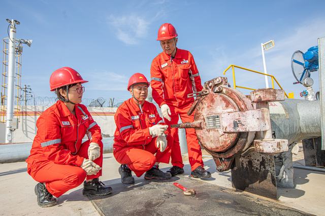 1694399596580394.jpg 新疆油田油气储运公司.jpg