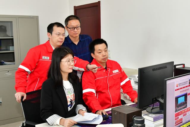 （投中国石油摄影报）新疆油田注水管控数智化建设工作取得阶段成效.JPG
