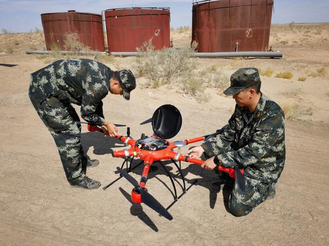 新疆油田应急抢险救援中心成功开展无人机管道井场巡检服务 高质量保障油田安全生产副本.jpg