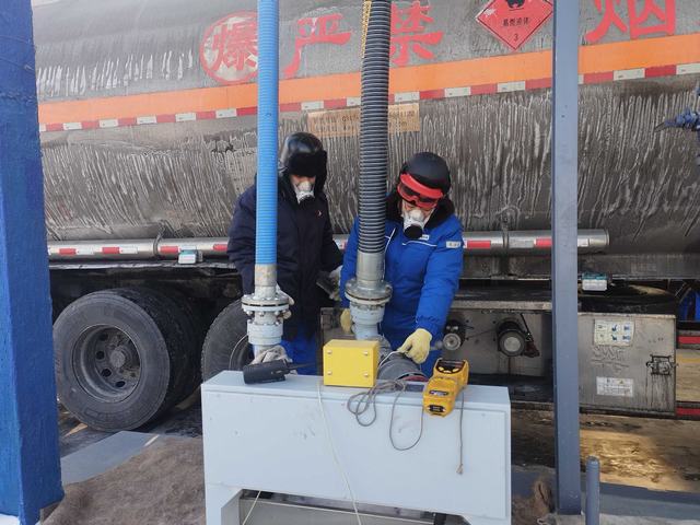 1708916659407195.jpg 拆装万向节(金玲摄影).jpg