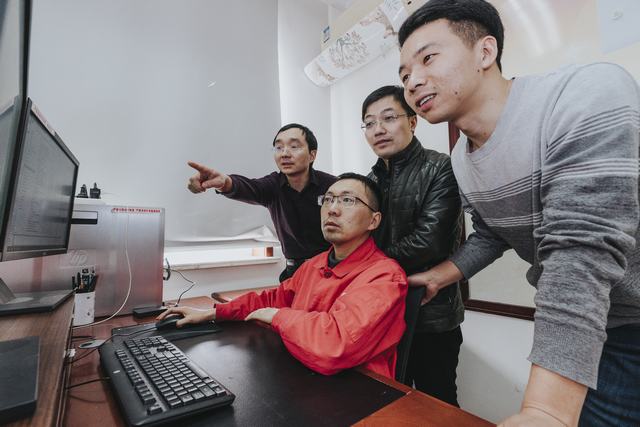 研究所勘探评价专家及研究人员.jpg