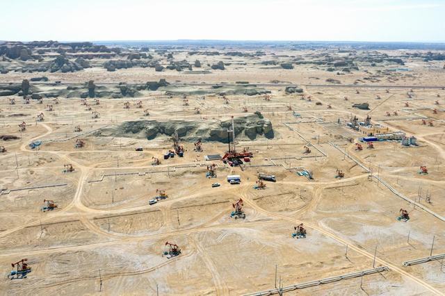 新疆风城油田作业区多措并举提高有效开井数.jpg