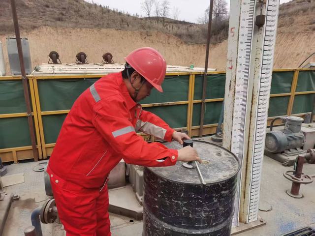 大庆钻探三项新纪录“刷屏”陕晋市场.jpg