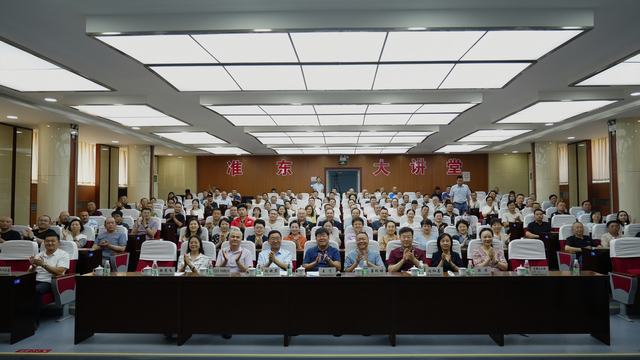 20250616准东大讲堂--走进音乐世界2.jpg