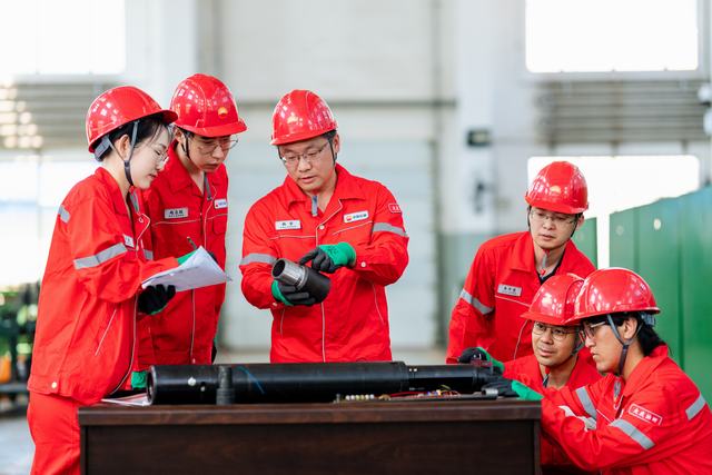 1754360130960260.jpg 大庆油田注水开发2.jpg