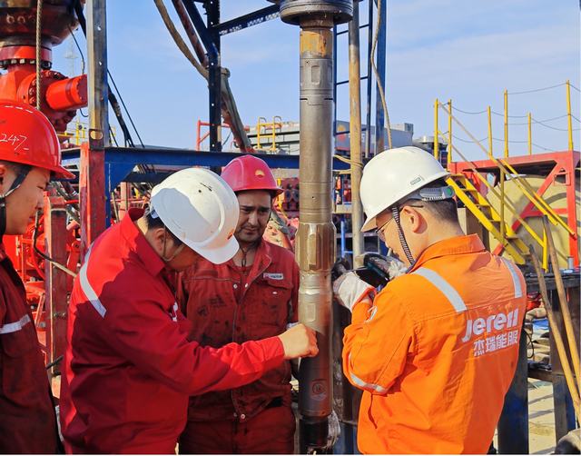 应急抢险救援中心连续油管底封拖动技术赋能边底水油藏高效开发2.JPG