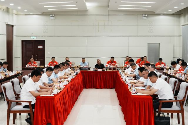 1789351540884345.jpg 图说:第二届“荷”你“油”约主题座谈会在石西油田作业区成功举办。 蒋剑 摄.jpg